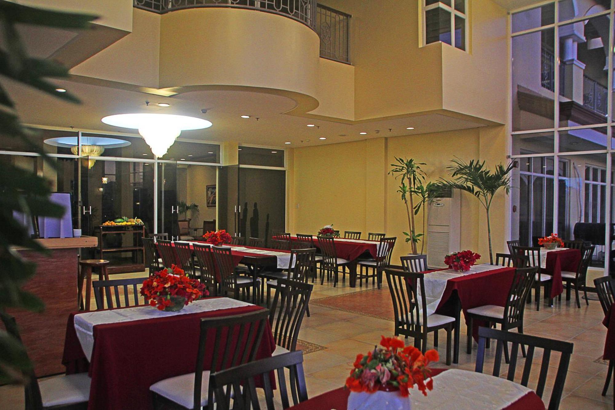 Hotel Palacio Puerto Princesa ภายนอก รูปภาพ
