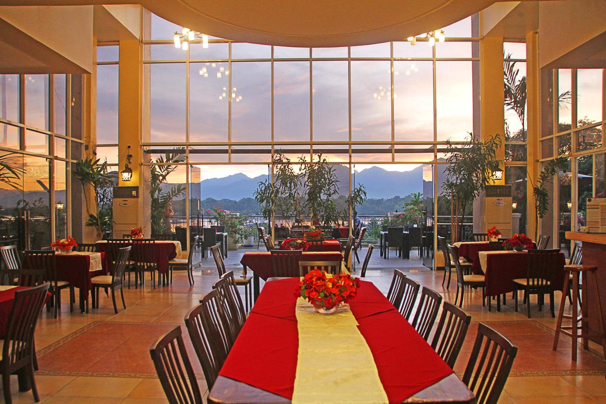 Hotel Palacio Puerto Princesa ภายนอก รูปภาพ